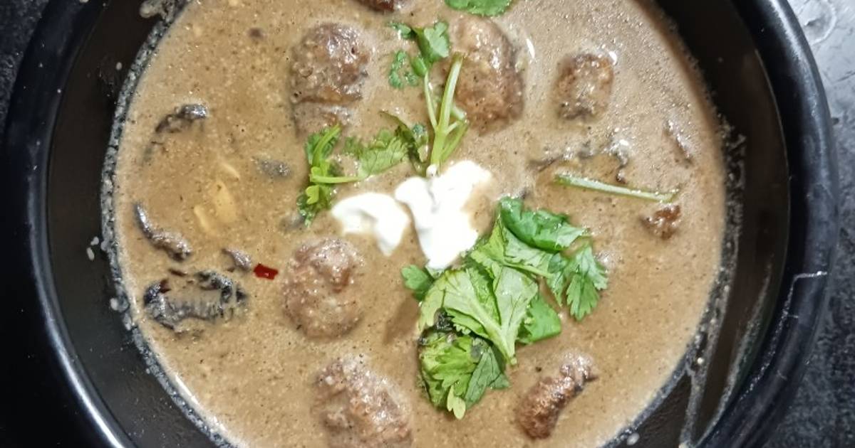 Mushrooms in White wine vinegar sauce Recipe by Dr Vidyashree - Cookpad