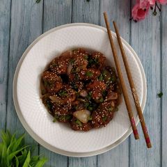 A picture of Honey Garlic chicken.