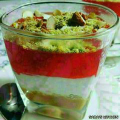 A picture of Layered Hung Curd Jelly (Dessert).