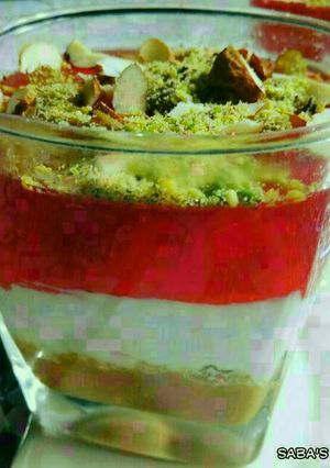 A picture of Layered Hung Curd Jelly (Dessert).