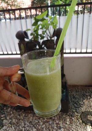 Foto resep Smoothies Timun & Kelapa Muda