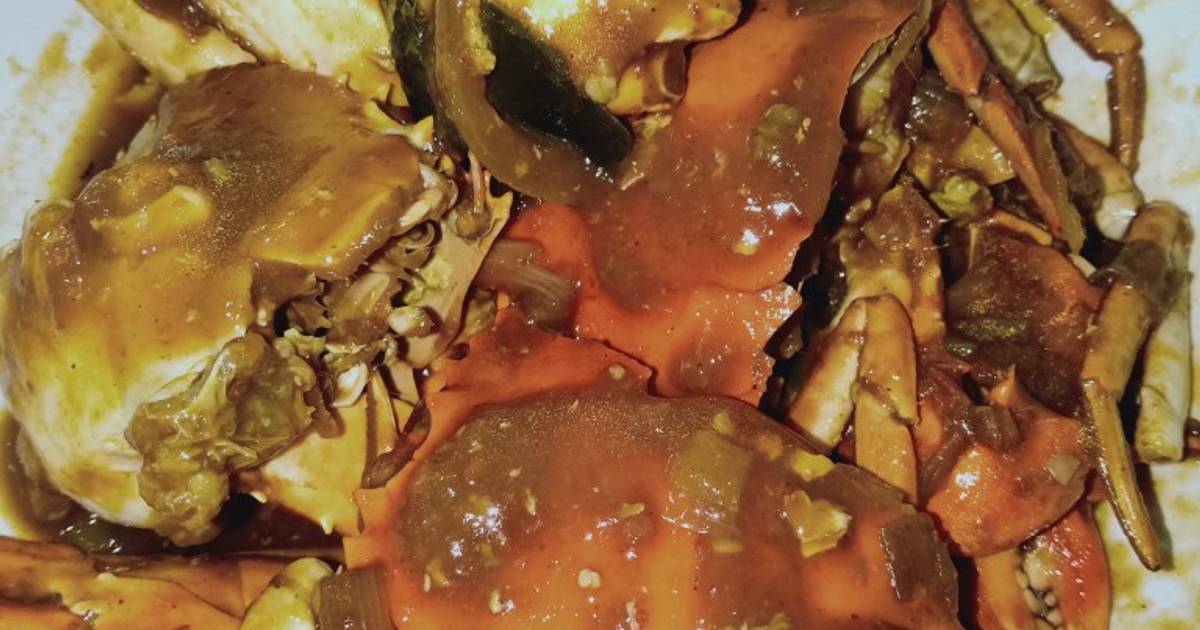 saus padang dengan bahan utama cabai, bawang merah, dan bawang putih