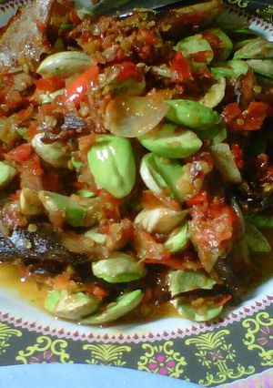 Foto resep Tongkol pedas tumis petai