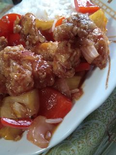Una foto de Pollo con piña