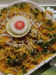 शेवयांचा उपमा (sevaynchya upma recipe in marathi) रेसिपी चे मुख्य फोटो