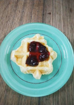 A picture of Waffle.