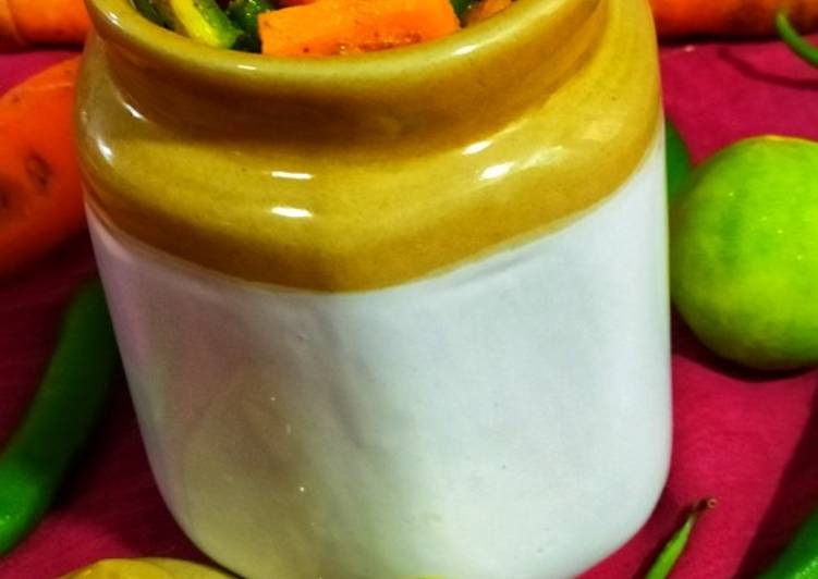 Steps to Prepare Super Quick Homemade Instant Carrot Chilli Pickle (Achaar)