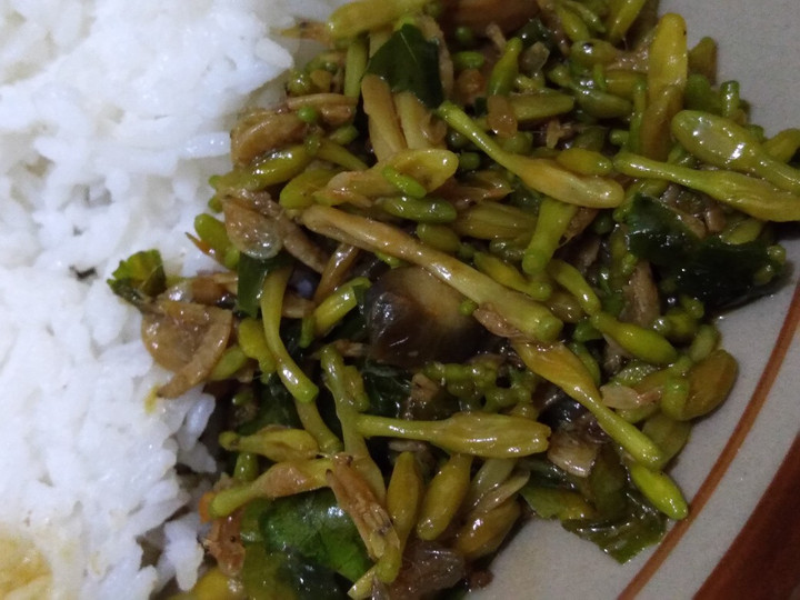 Bagaimana Membuat Oseng Bunga Pepaya Daun Melinjo, Bisa Manjain Lidah