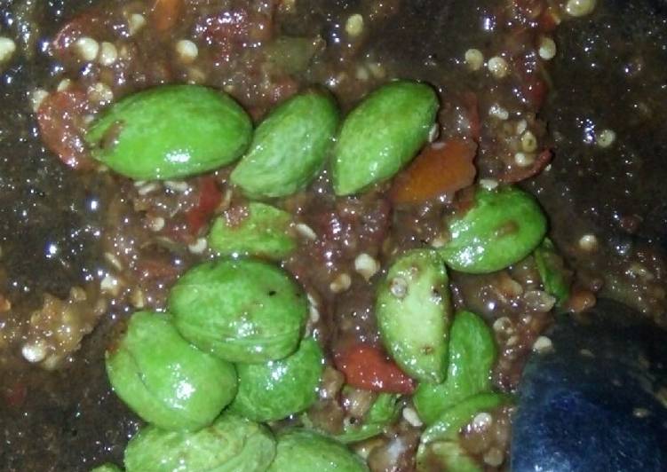 Cara Membuat Sambel pete tomat mentah yang Renyah