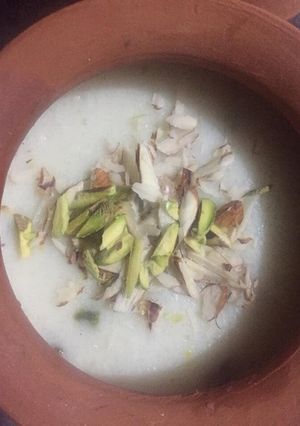 A picture of Kheer e khas.