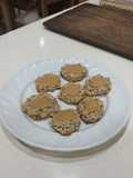 Pepas de avena y pasta de maní