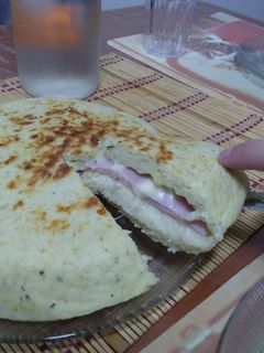 Una foto de Tortilla-puré. Rellena