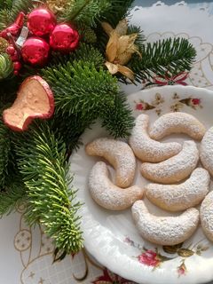 Zdjęcie przepisu Orzechowe księżyce.