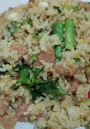 รูปของ ข้าวผัดเเหนมไข่ต้ม