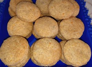 Una foto de Scones integrales de queso