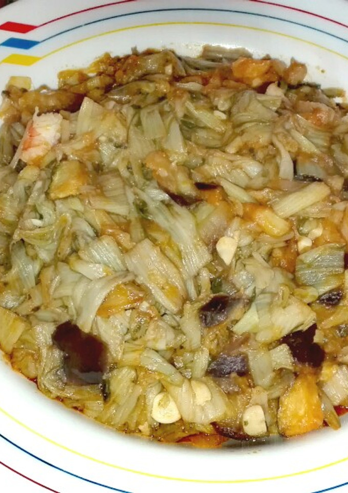 Una foto de Pencas con pisto de berenjenas y gambas