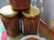 Une photo de confiture rhubarbe