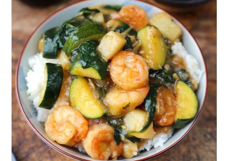 Recipe of Super Quick Homemade Shrimp Ankake Donburi(with zucchini and potatoes)