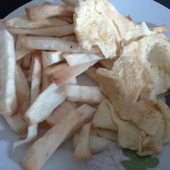 A picture of Yam and fried egg.