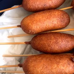 A picture of Corndogs.