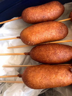 A picture of Corndogs.