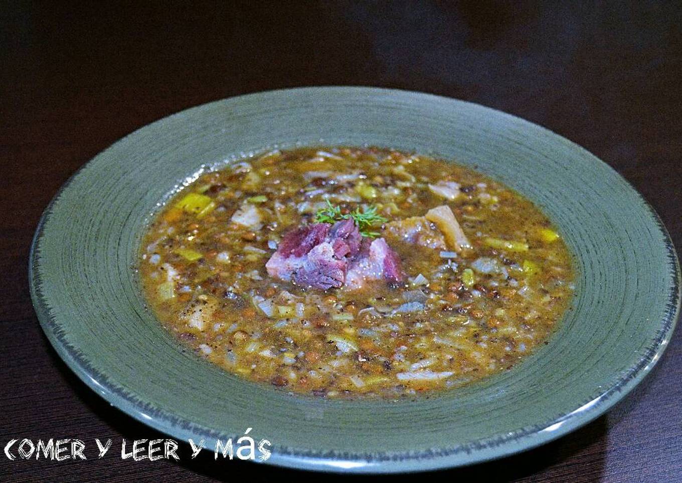 Potaje de lentejas, setas y morcilla de Burgos