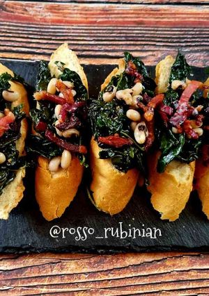 A picture of Tuscan Kale Crostini.