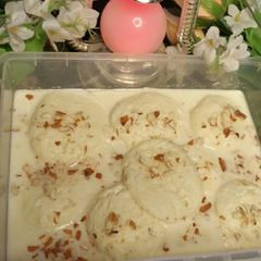 A picture of Ras malai.