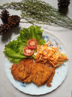 Foto resep Chicken Katsu Chrispy + Salad Segar ala HokB*n