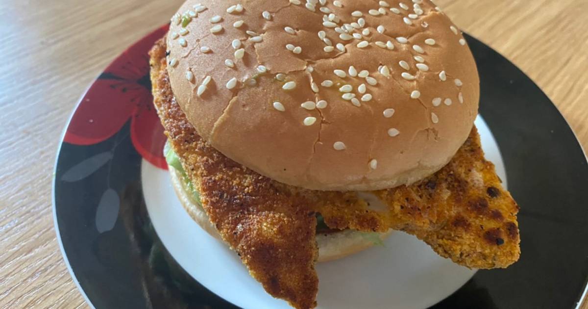Homemade Breaded spicy chicken fillet burger Recipe by Pardeep kaur