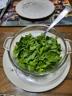 Una foto de Ensalada de radicheta con ajo