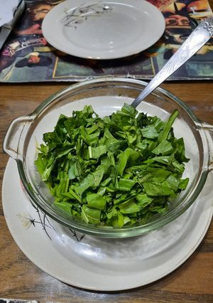 Una foto de Ensalada de radicheta con ajo