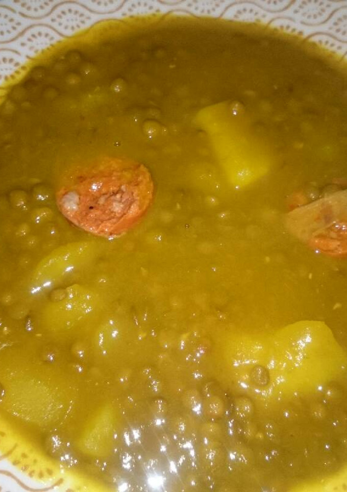 Una foto de Lentejas con chorizo y patatas