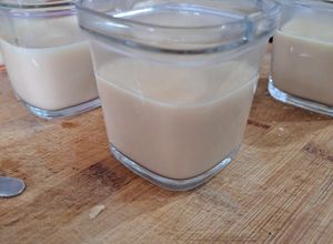 Une photo de Crème dessert dulcey et lait d'avoine