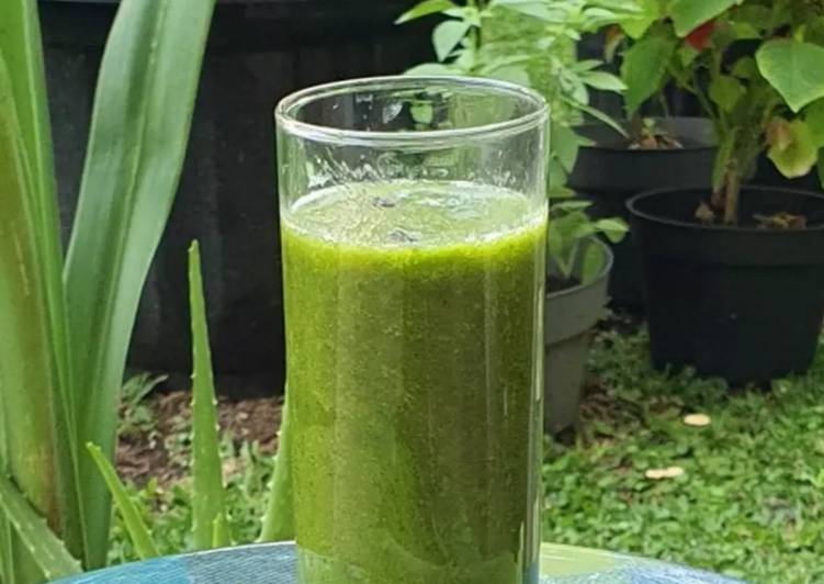 Cara Gampang Mengolah Smoothie Sayuran hijau, Enak Banget