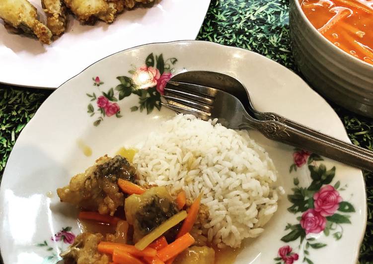 Gurame asam manis ala Tiger Kitchen