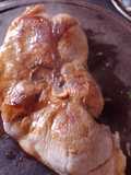 Bocado de cerdo en sartén