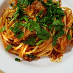 A picture of Sausage and Spinach Spaghetti.
