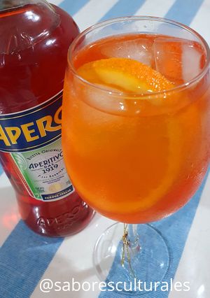 Una foto de 𝖠𝗉𝖾𝗋𝗈𝗅 𝖲𝗉𝗋𝗂𝗍𝗓 - para el verano 🥂🧊🍊