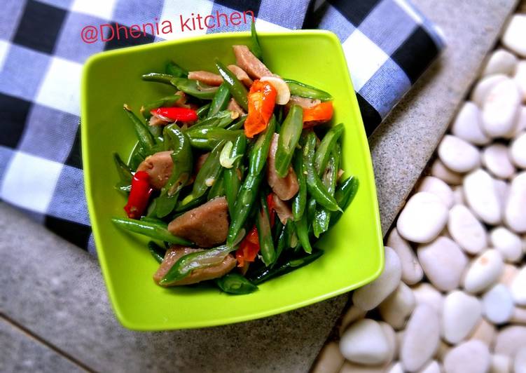 Tumis buncis dan bakso pedas