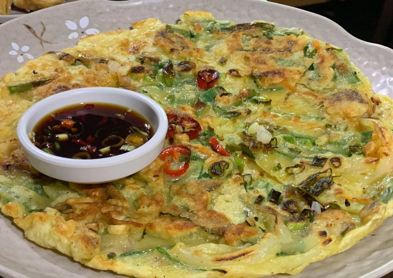 Haemul Pajeon (Seafood pancake with scallions and chillies)