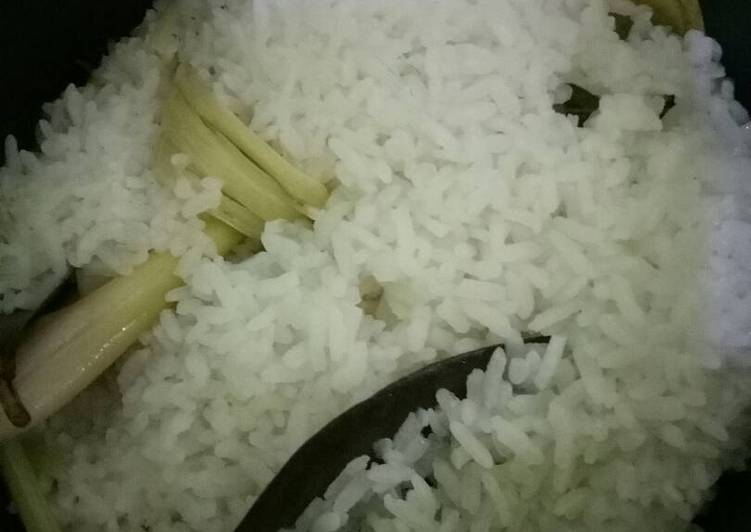 Resep Nasi uduk super simpel(ala rice cooker dan no santan), Bikin Ngiler