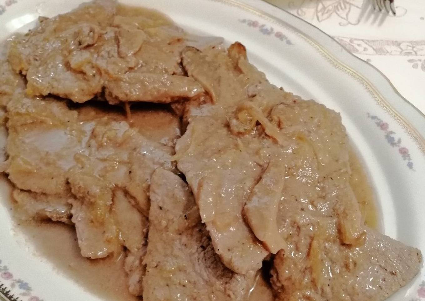 Escalopines con salsa de setas