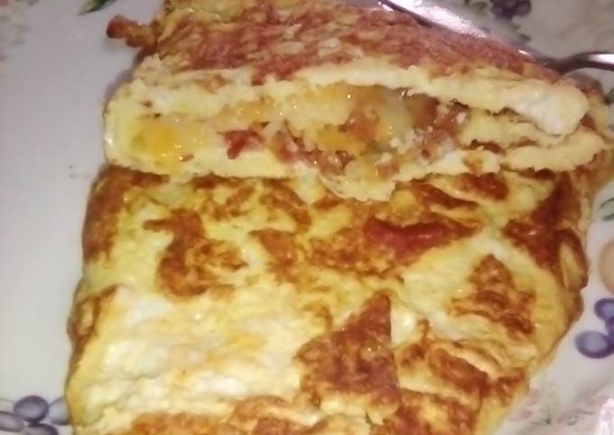 Steps to Make Any-night-of-the-week Cheesy bacon omelette
