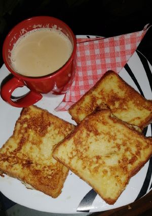 A picture of Sweet egg bread toast.