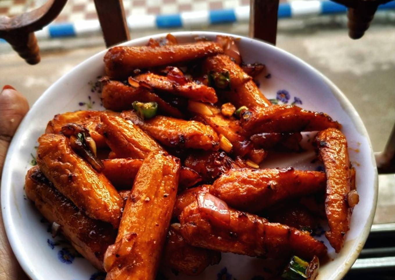 Chilli fried cocktail sausage