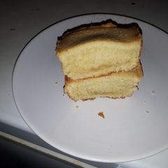 A picture of Victoria Sponge Cake.