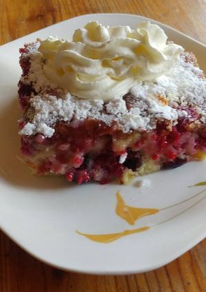 Una foto de Clafoutis de frambuesas y cranberries