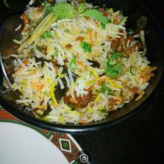 A picture of Chicken Chaw Biryani.