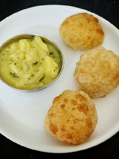 பூரி (Poori Recipe in Tamil) செய்முறை முக்கிய புகைப்படம்